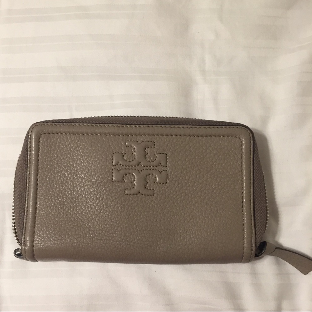 Tory Burch wallet